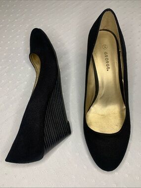 Classy Black Suede Wedge Heels with Gold Insole